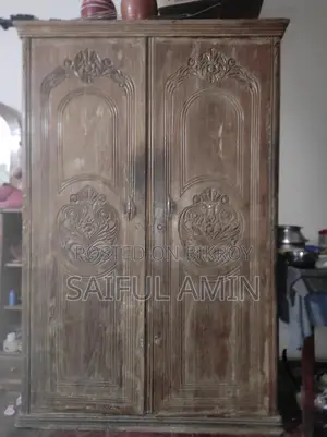 Shegun Wood Almirah