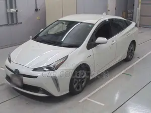 Toyota Prius S Touring selection 2020