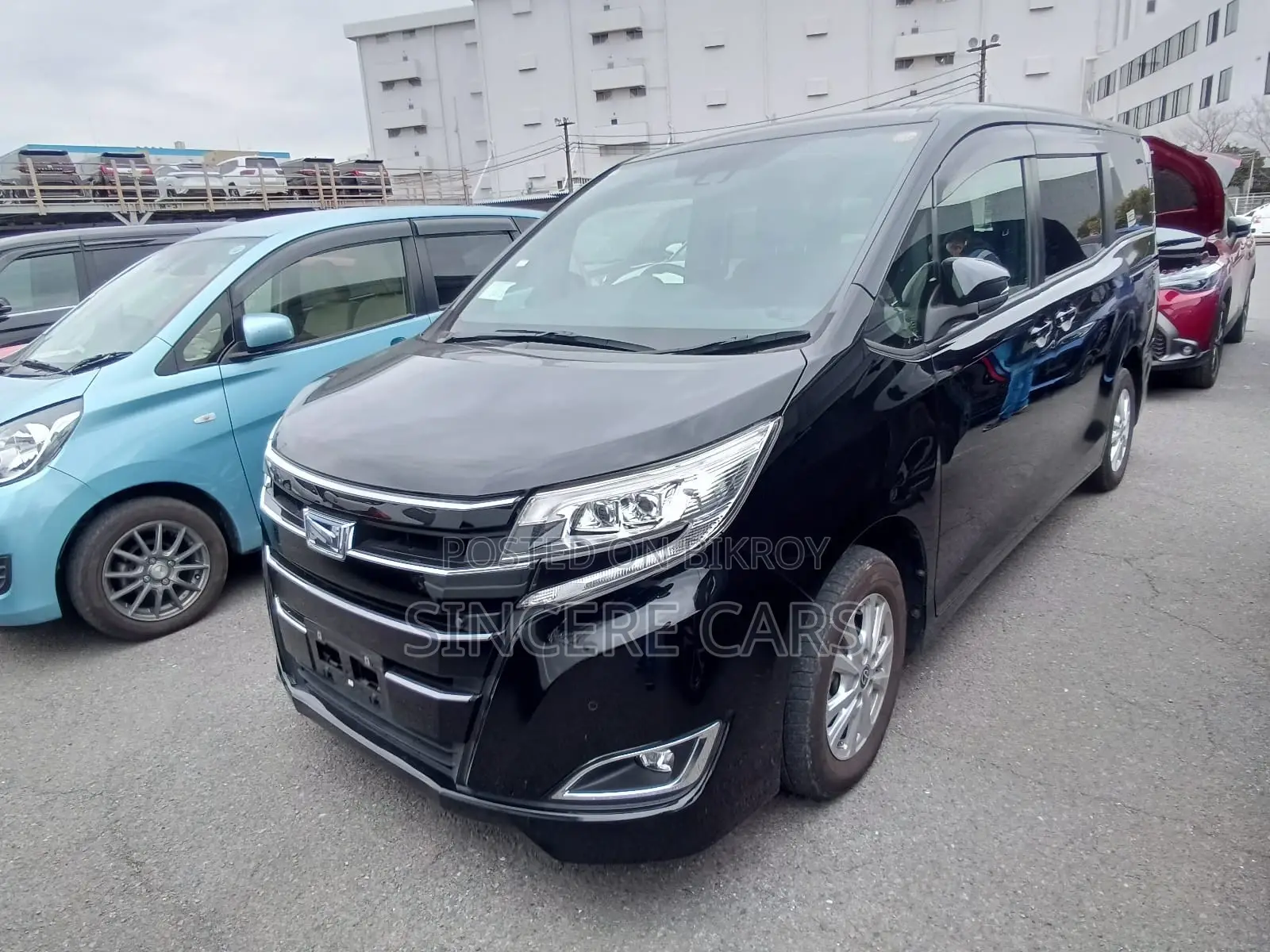 Toyota Noah G PKG HYB 2021