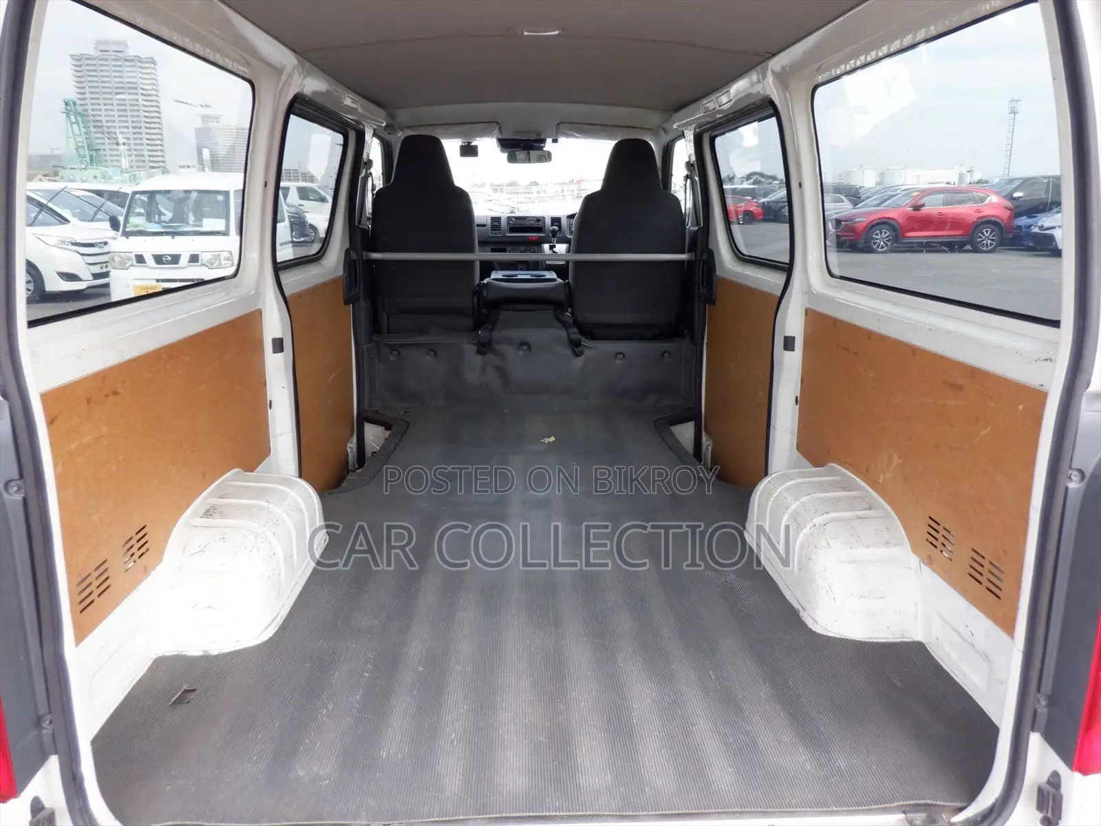 Toyota Hiace DX 2020