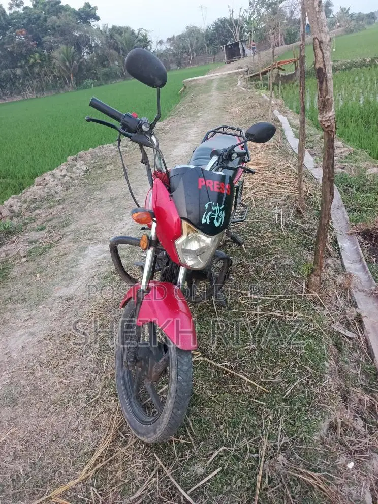 H Power Zaara-100 2018 Red