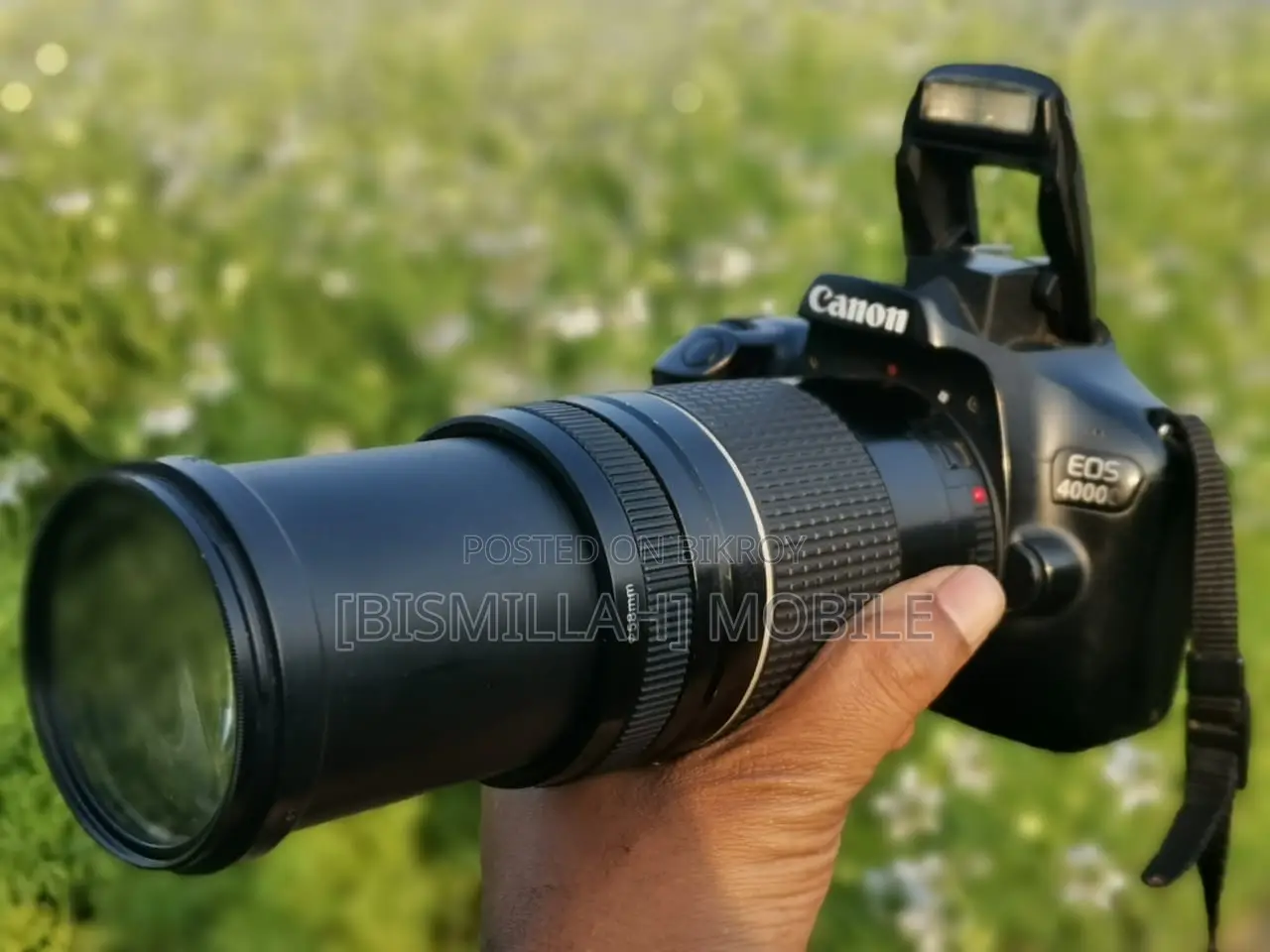Canon 4000D 18mp WiFi Body + 75-300mm Zoom Lens