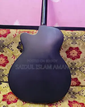 সিগনেচার গিটার