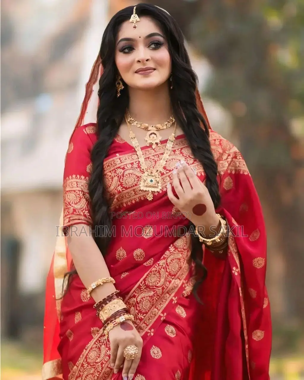 Saree with Blouse Piece Free