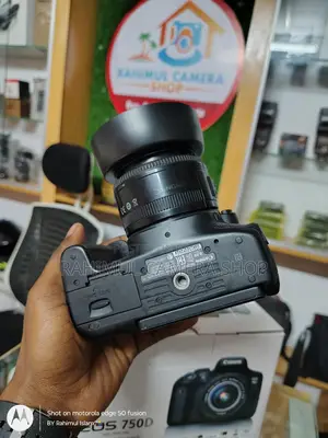 Canon 750d With 50mm Prime Lens 1.8