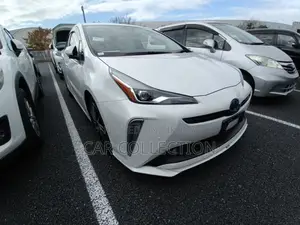 Toyota Prius S Safety Plus- 2 2021
