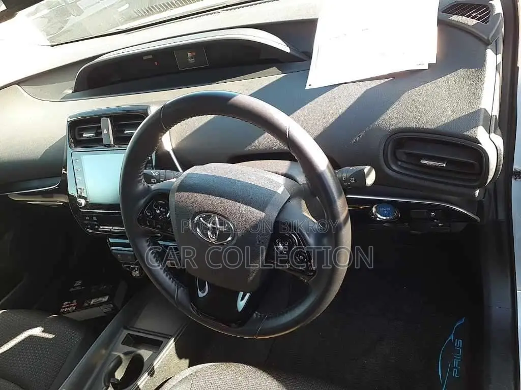 Toyota Prius S Safety Plus- 2 2021