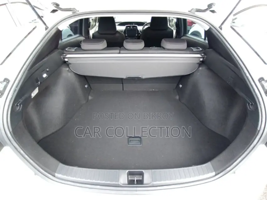 Toyota Prius S Safety Plus- 2 2021