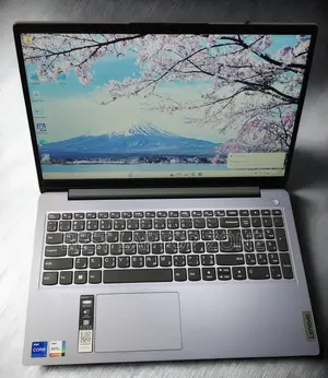 Lenovo IdeaPad Slim 3 – 12th Gen i5 | 15.6-Inch Immersive Performance