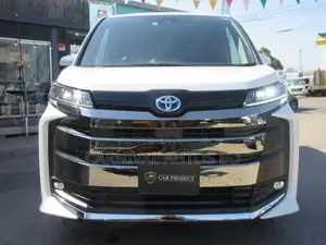 Toyota Noah SZ Hybrid 2022