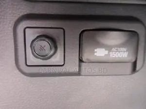 Toyota Noah SZ Hybrid 2022