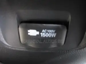 Toyota Noah SZ Hybrid 2022
