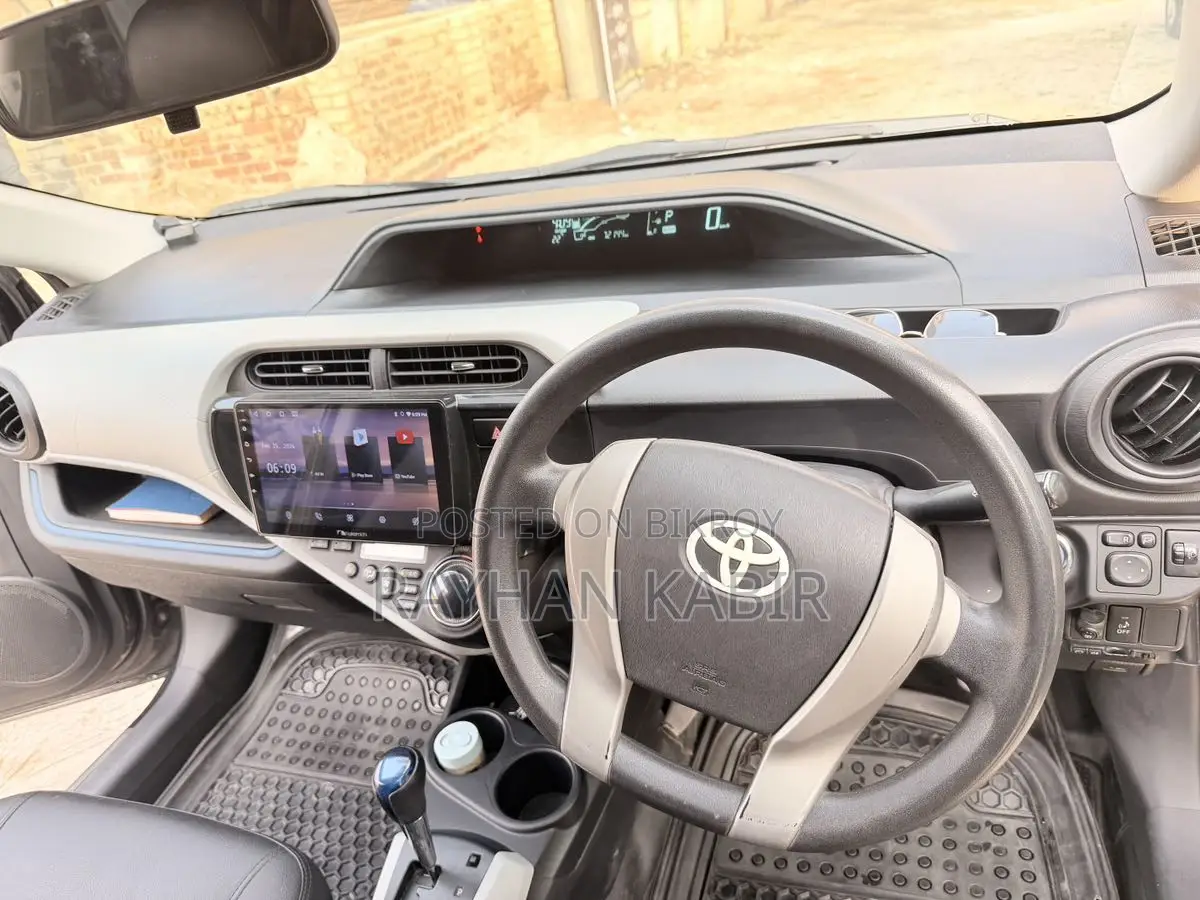 Toyota Aqua 2014