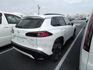 Toyota Corolla Cross Z LEATHER PEARLCOLOR 2025