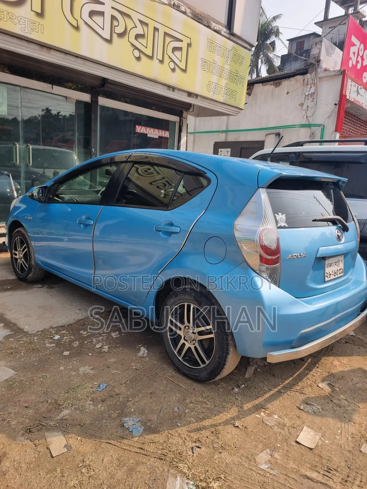Toyota Aqua . 2013