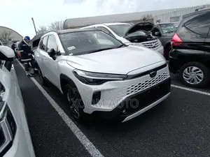 Toyota Corolla Cross Z LEATHER PEARLCOLOR 2025