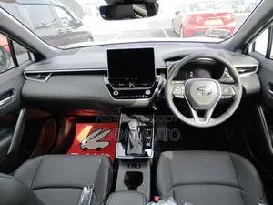 Toyota Corolla Cross Z LEATHER PEARLCOLOR 2025