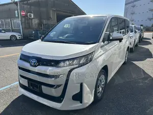Toyota Noah X HYB 62000KM 2020