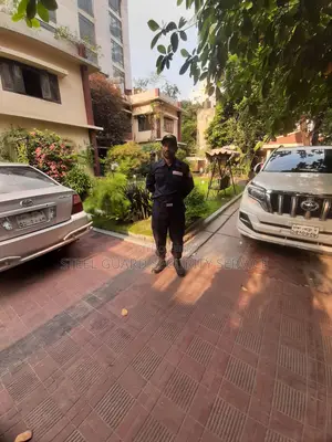 জরুরী ভিআইপি সিকিউরিটি গার্ড পদে নিয়োগ