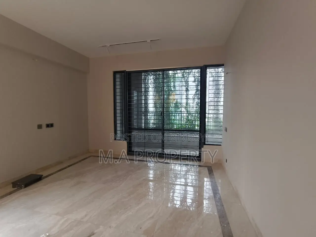 Rent Apartment 4500sqft 4-Bed 2-Carpark Gulshan