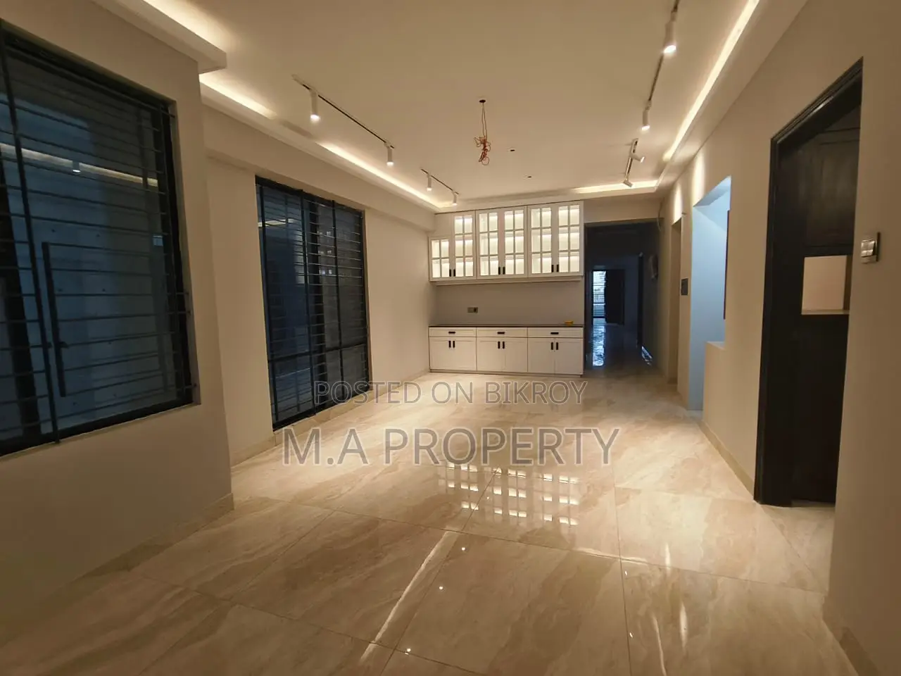 Rent Apartment 4500sqft 4-Bed 2-Carpark Gulshan