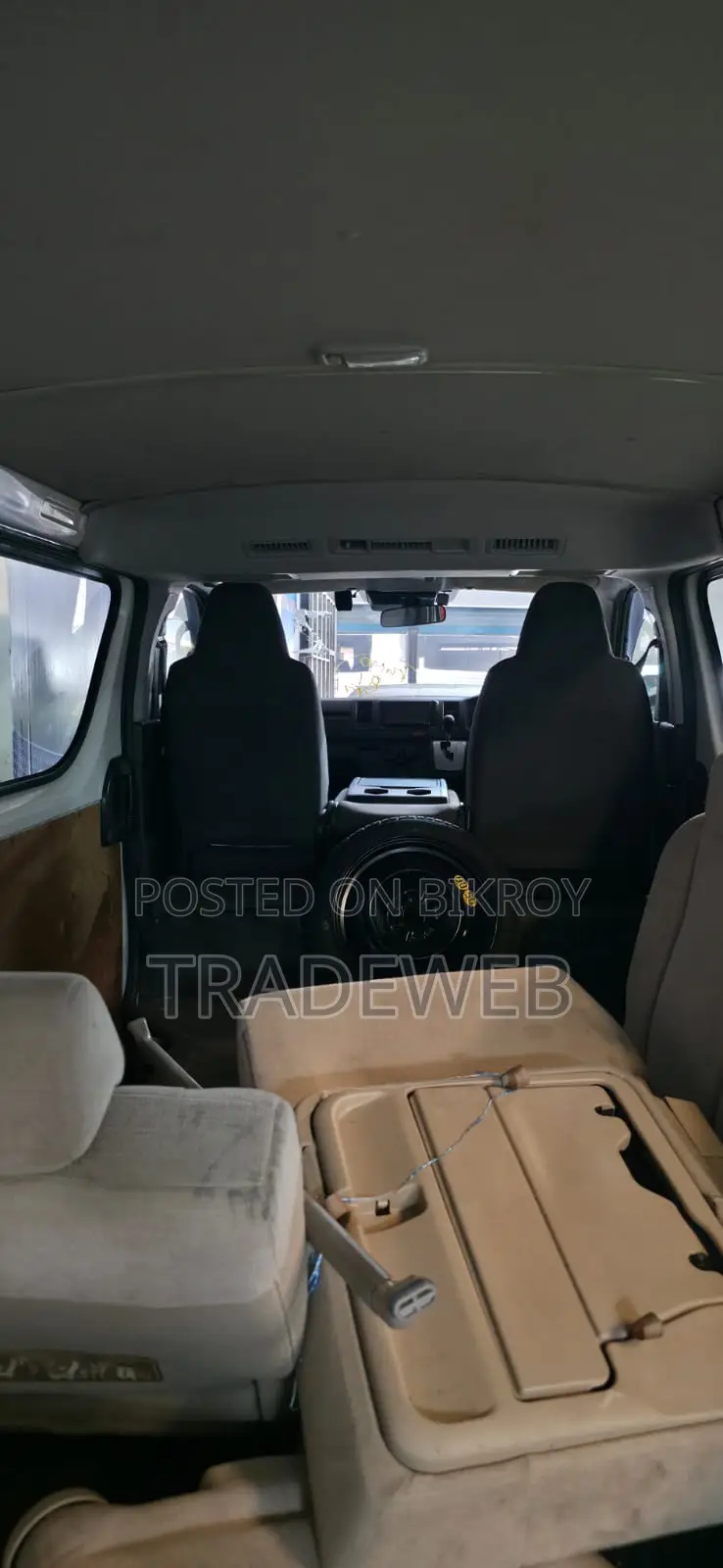 Toyota HiAce 2020 White