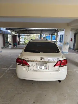Toyota Premio 2016