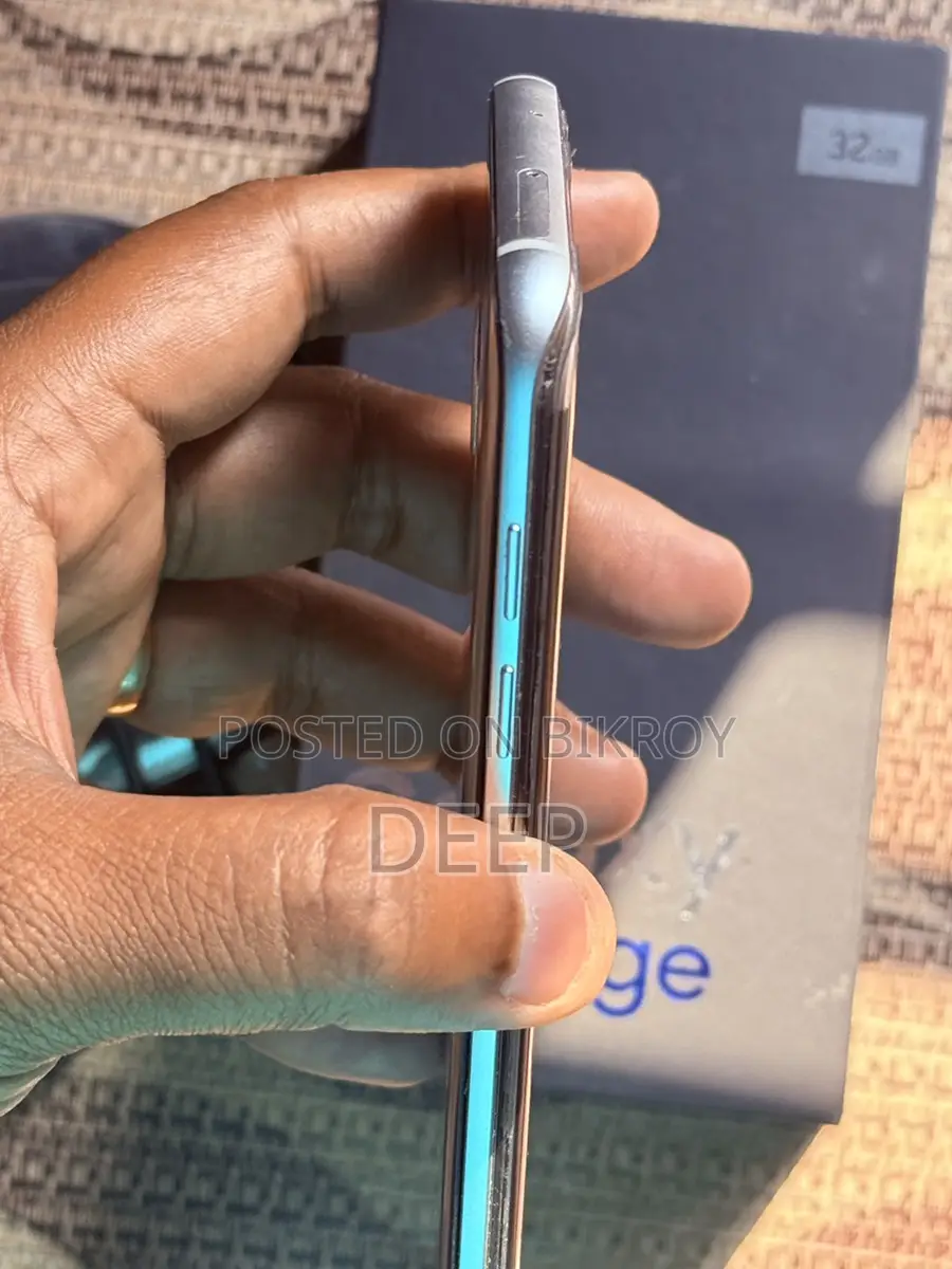 Samsung Galaxy S7 Edge (Used)