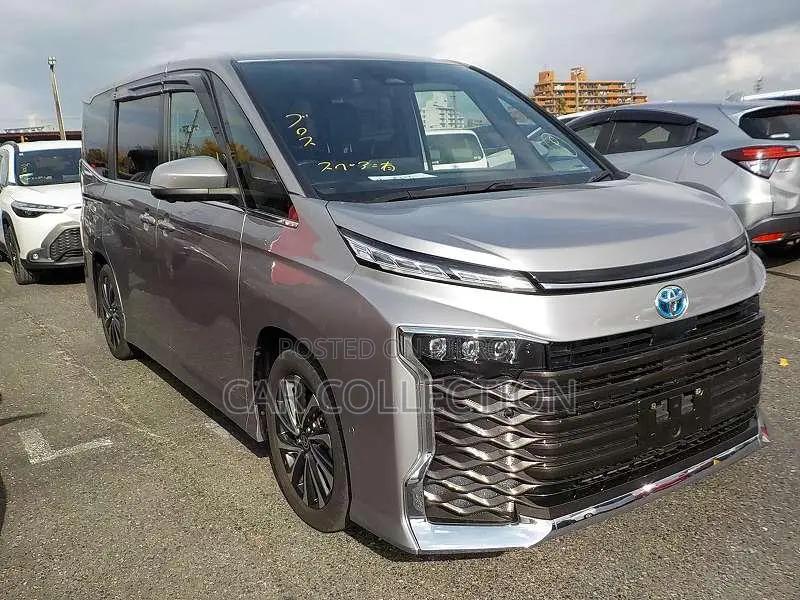 Toyota Voxy SZ 2022