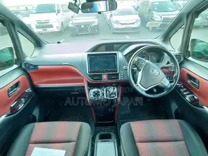 Toyota Voxy ZS 2020
