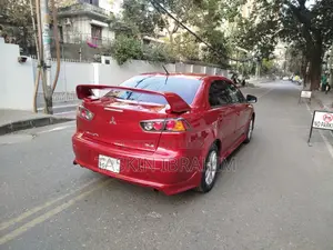 সানরুফসহ Mitsubishi Lancer Ex ২০১৫