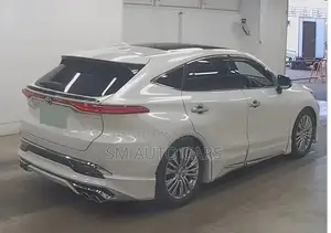 Toyota Harrier Non Hybrid Z Pearl 2021