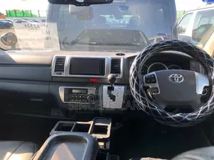 Toyota Hiace SUPER GL POWER DOOR 2020