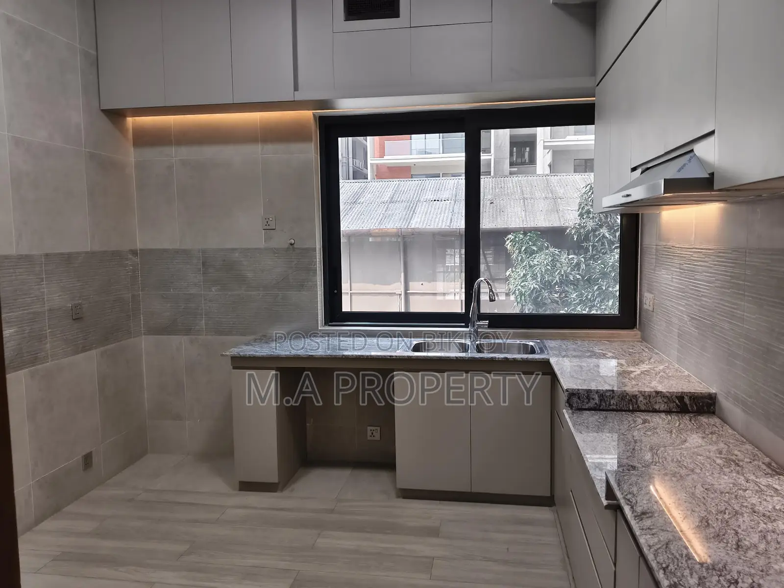 BRAND NEW APARTMENT RENT 3-BED 4500SFT GULSHAN