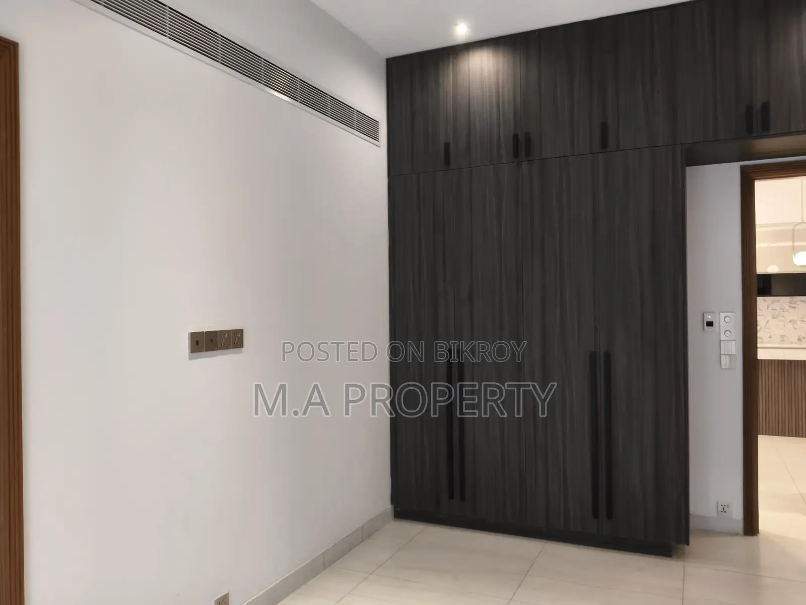 BRAND NEW APARTMENT RENT 3-BED 4500SFT GULSHAN