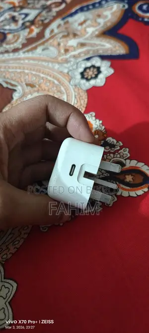 Apple 22W PD Charger