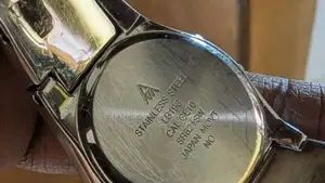 ACCURIST Ladies Watch Beautiful Gold color 100% জেনুইন