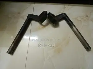 R15 v3 handle, lock