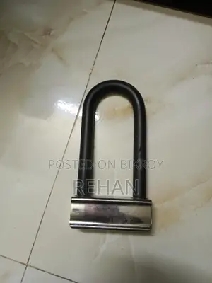 R15 v3 handle, lock