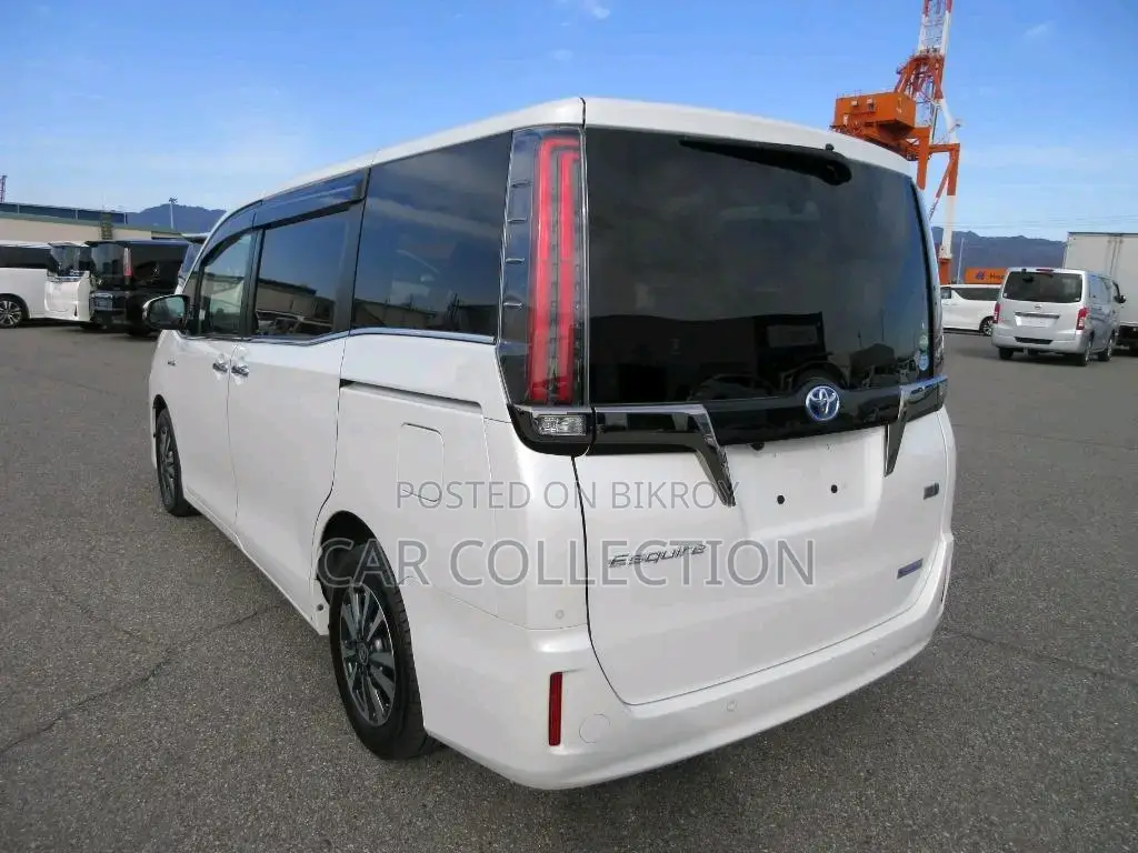 Toyota Esquire GI PREMIUM, POINT 4, 2020