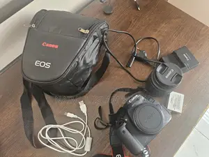 Canon Eos 700d DSLR Camera