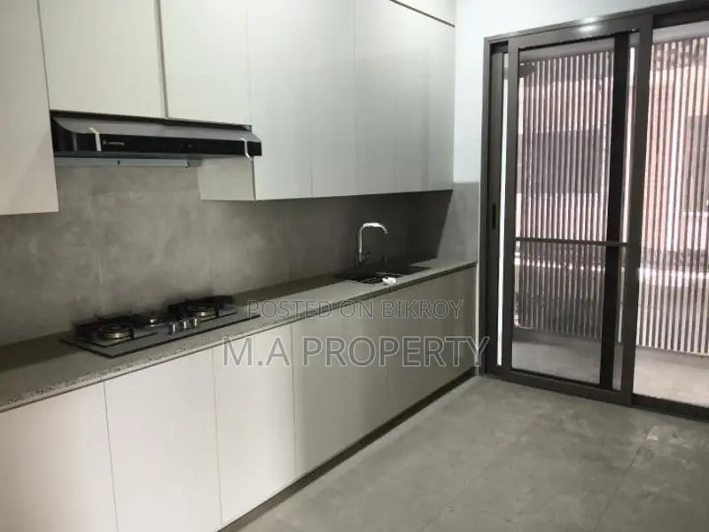 Rent Apartment 3-Bedroom gym+swimming 2-Carpsrk