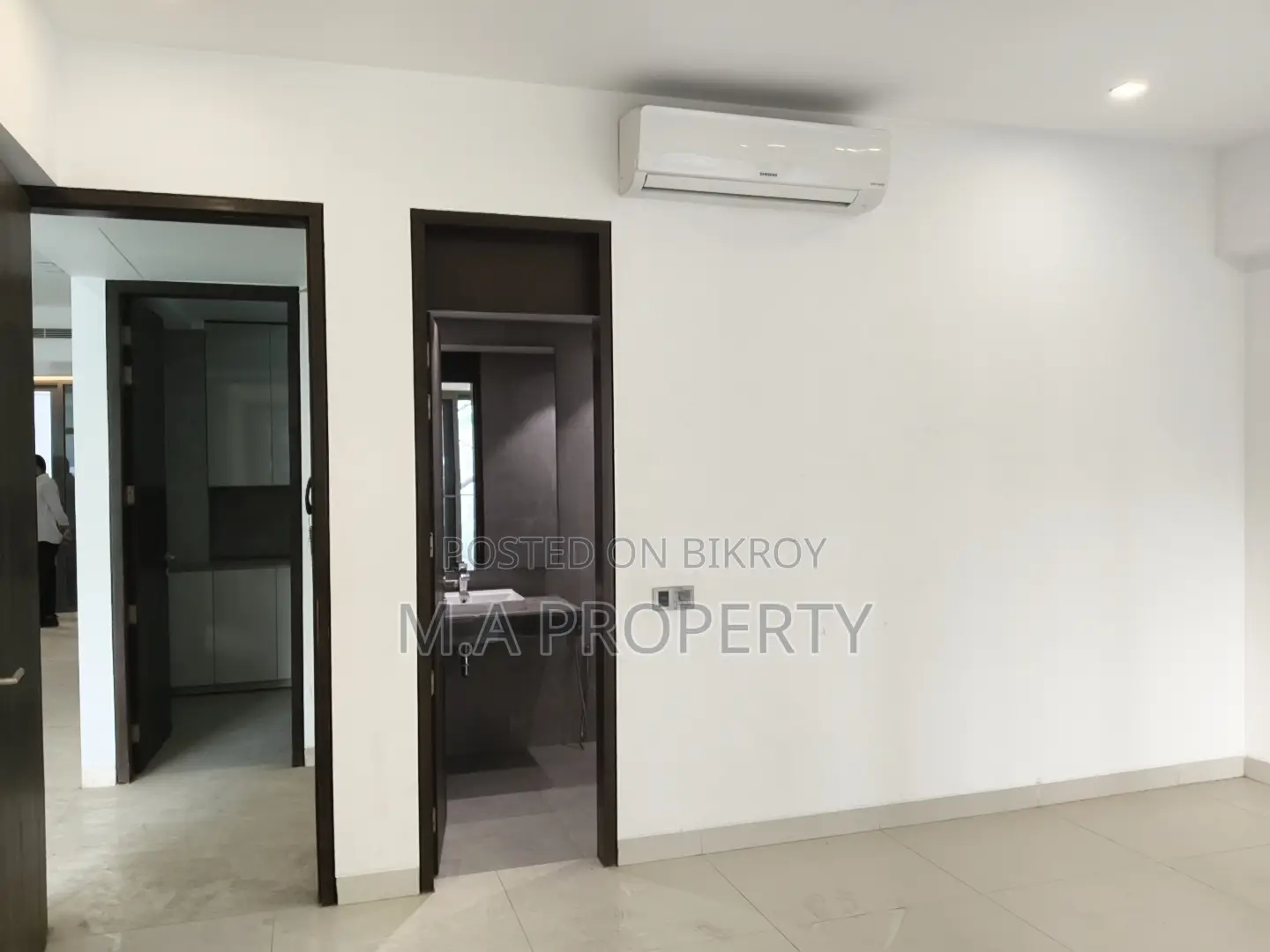 Rent Apartment 3-Bedroom gym+swimming 2-Carpsrk