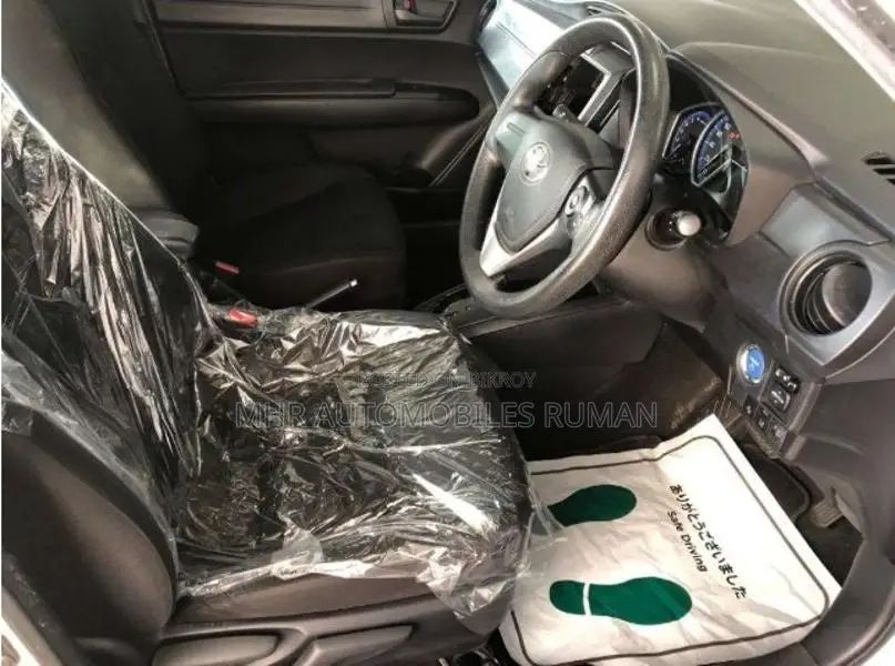 Toyota Axio EX PACKAGE 2021