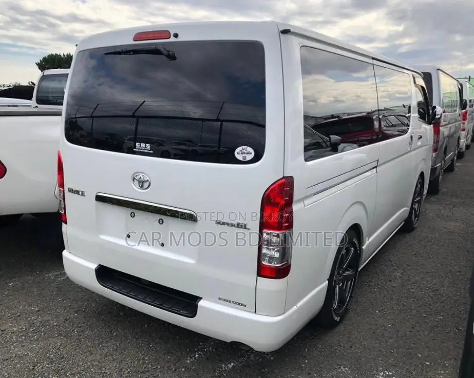Toyota Hiace Super GL Prime 2020