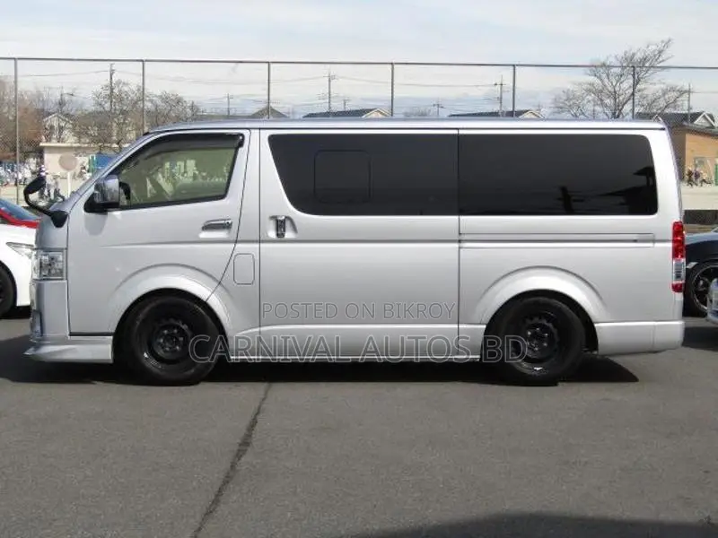 Toyota Hiace GL JAPAN ORGINAL 2021