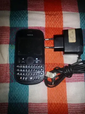 Nokia Asha 200 . (Used)