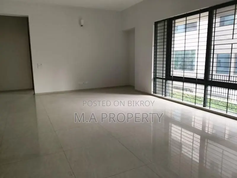 Rent Apartment Brand New 4-bedroom 2-carpark Gym+swimming