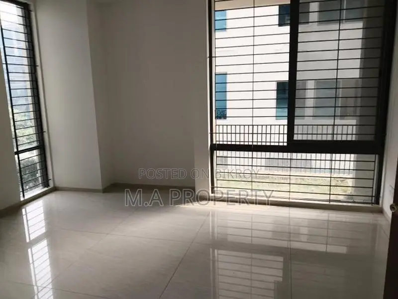 Rent Apartment Brand New 4-bedroom 2-carpark Gym+swimming