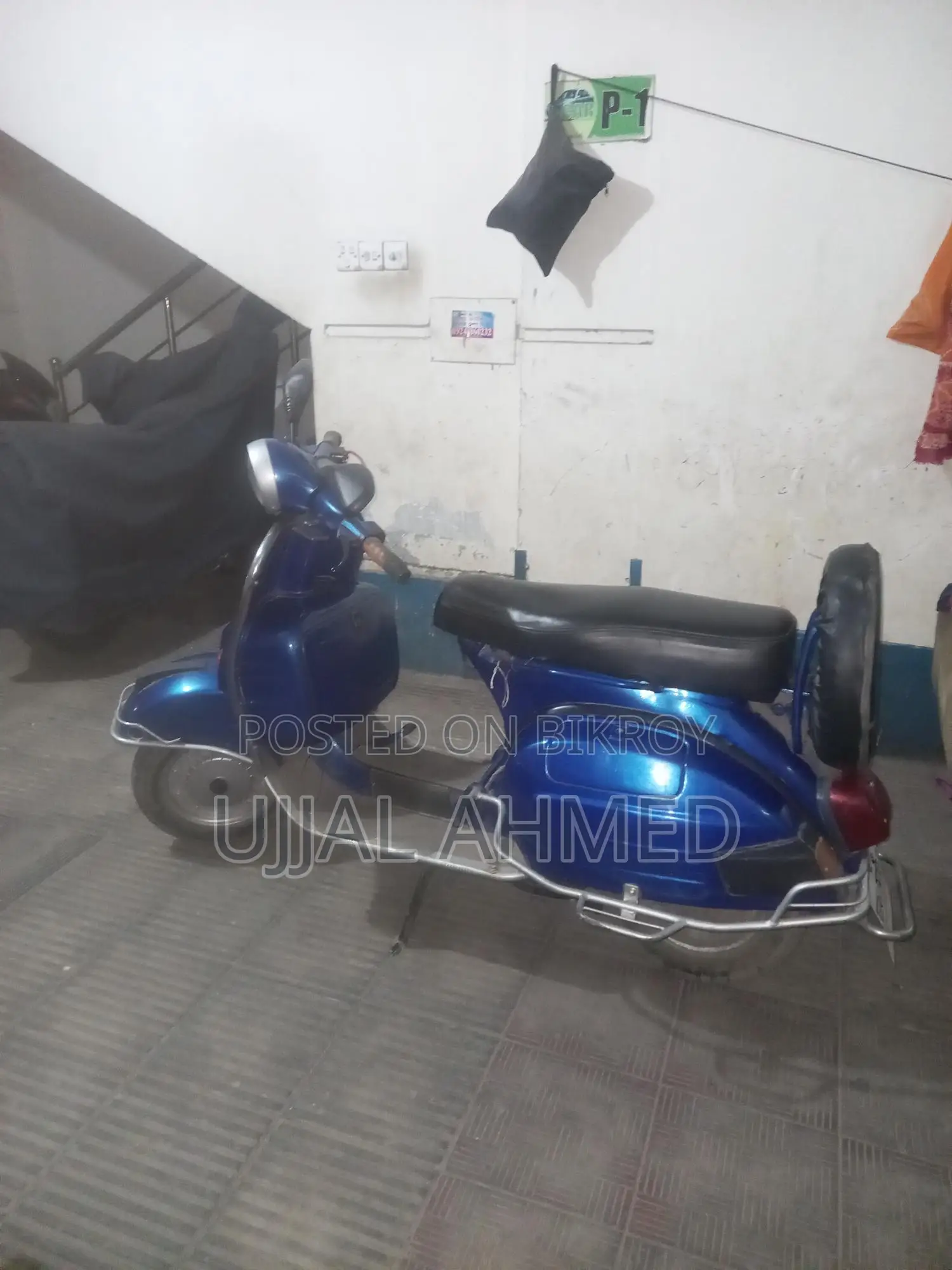 Bajaj Vespa . 1997